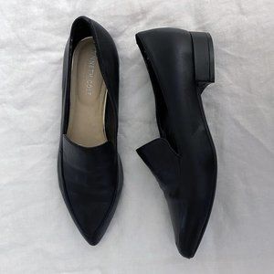 Kenneth Cole Black Camelia Pointed Toe Loafers